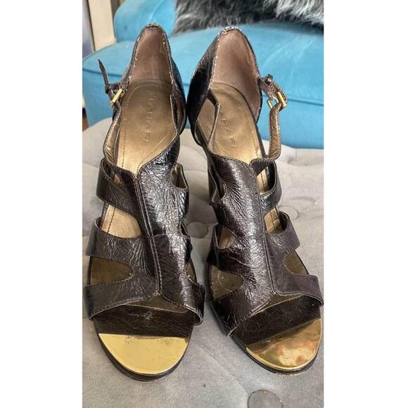 Tahari Women Strappy Gladiator Heels Black Leather Gold Toe Size 9.5 - Picture 2 of 5